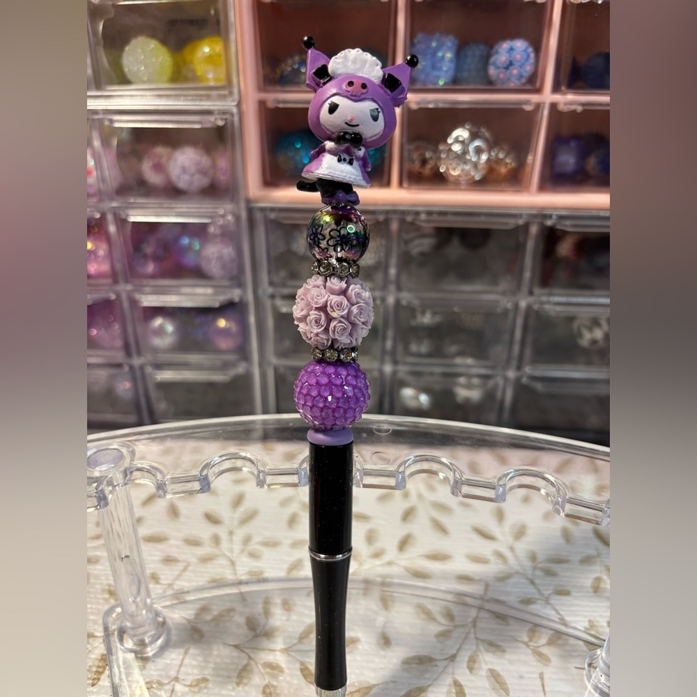 - - Handmade Beaded Doorables Pen